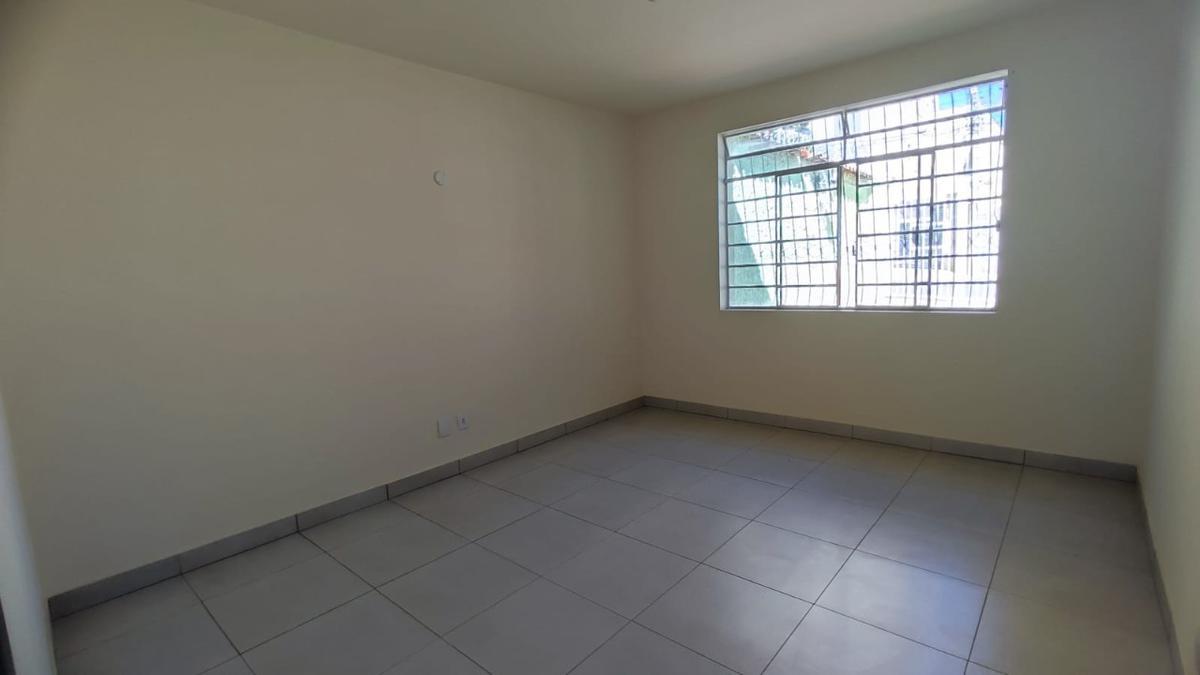 Casa, Liberdade, 6 Quartos, 2 Vagas, 1 Suíte