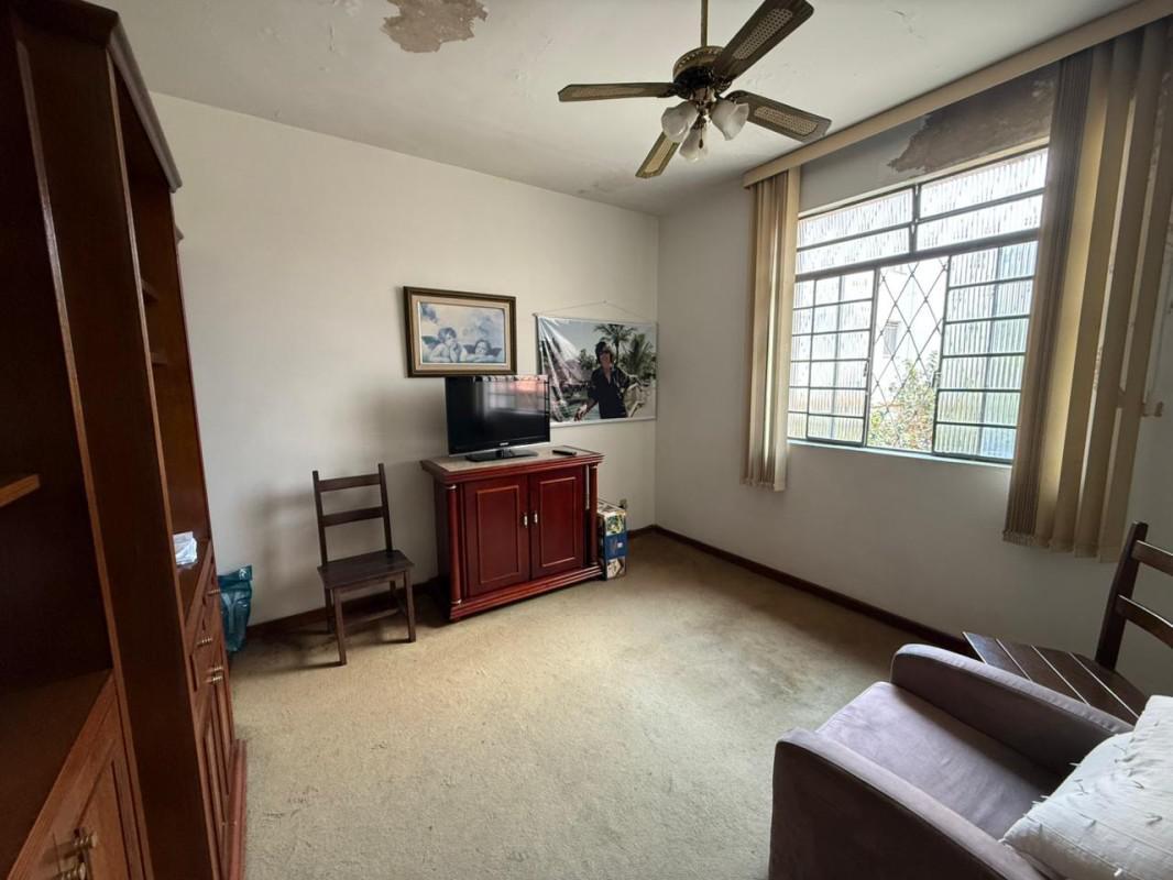 Casa, Santa Mônica, 6 Quartos, 3 Vagas, 1 Suíte