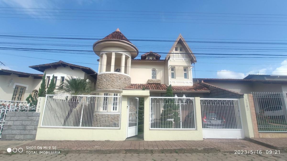 Casa, Giovanini, 4 Quartos, 2 Vagas, 1 Suíte