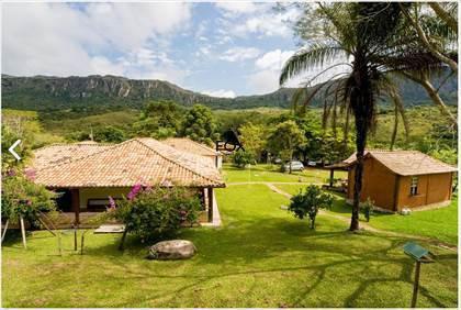 Hotel, Centro, 0 Quarto, 0 Vaga, 16 Suítes