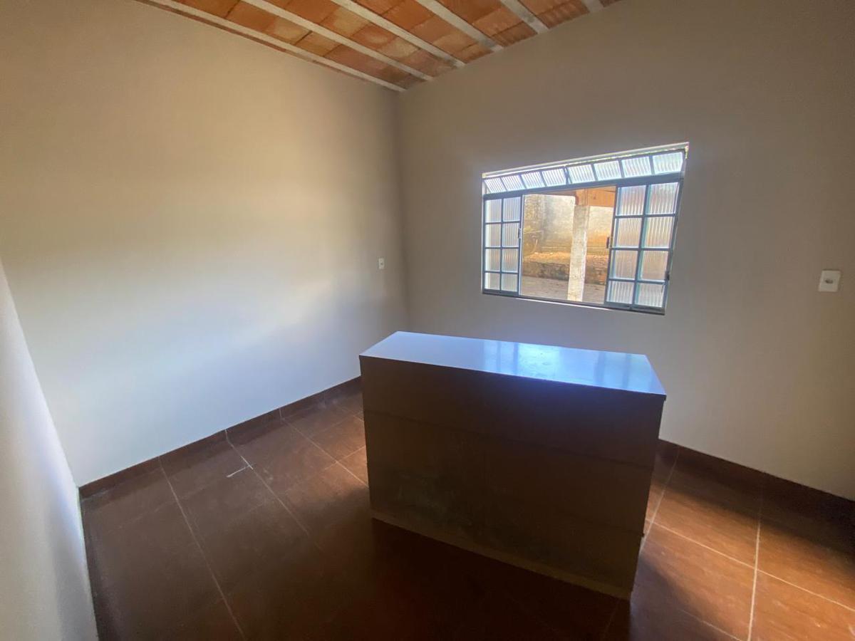 Casa, Padre Teodoro, 2 Quartos, 4 Vagas