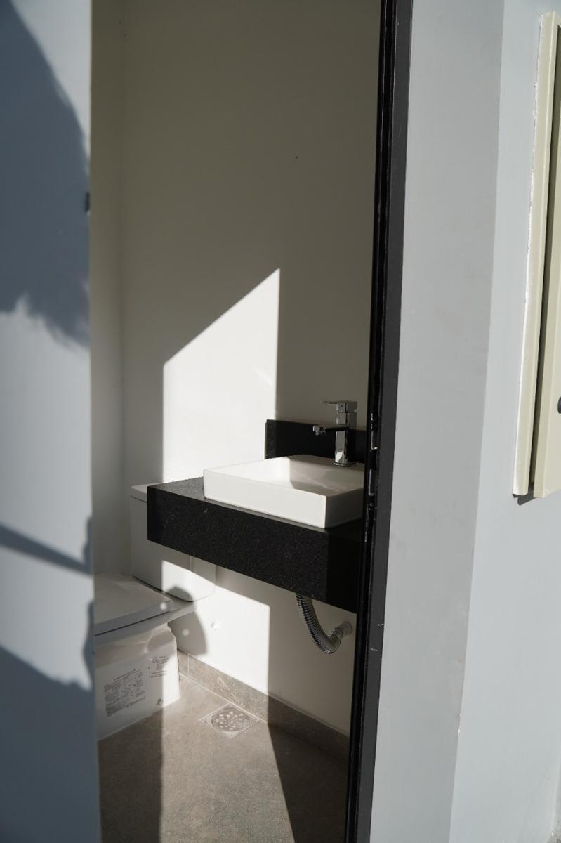 Casa, Trevo, 4 Quartos, 3 Vagas, 2 Suítes