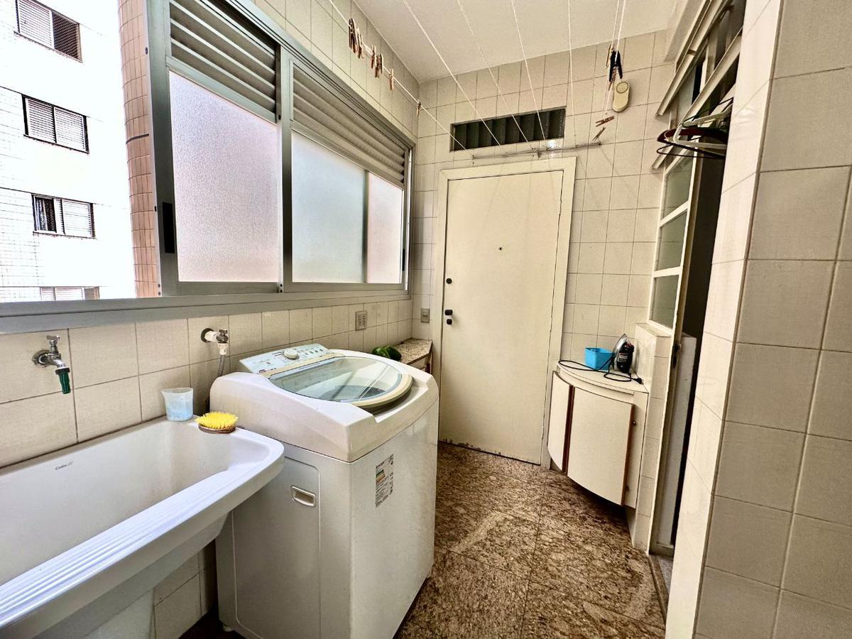 Apartamento, Funcionários, 3 Quartos, 1 Suíte