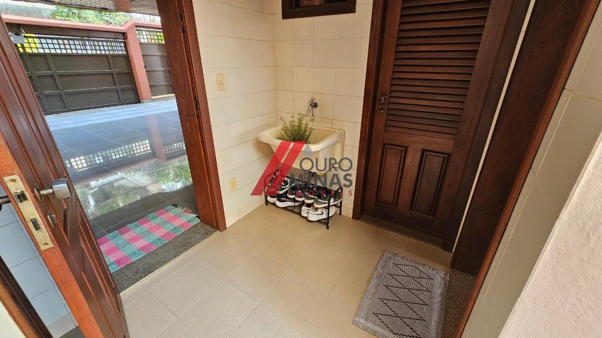 Casa, São Lucas, 4 Quartos, 3 Vagas, 1 Suíte