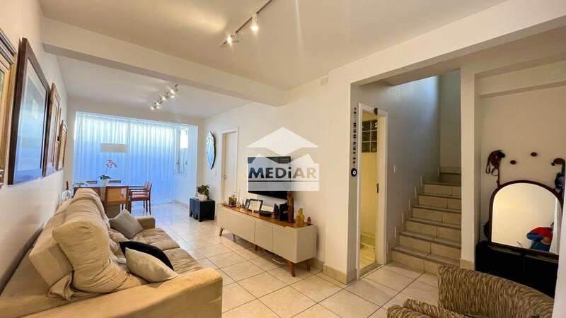 Casa, Buritis, 3 Quartos, 2 Vagas, 1 Suíte