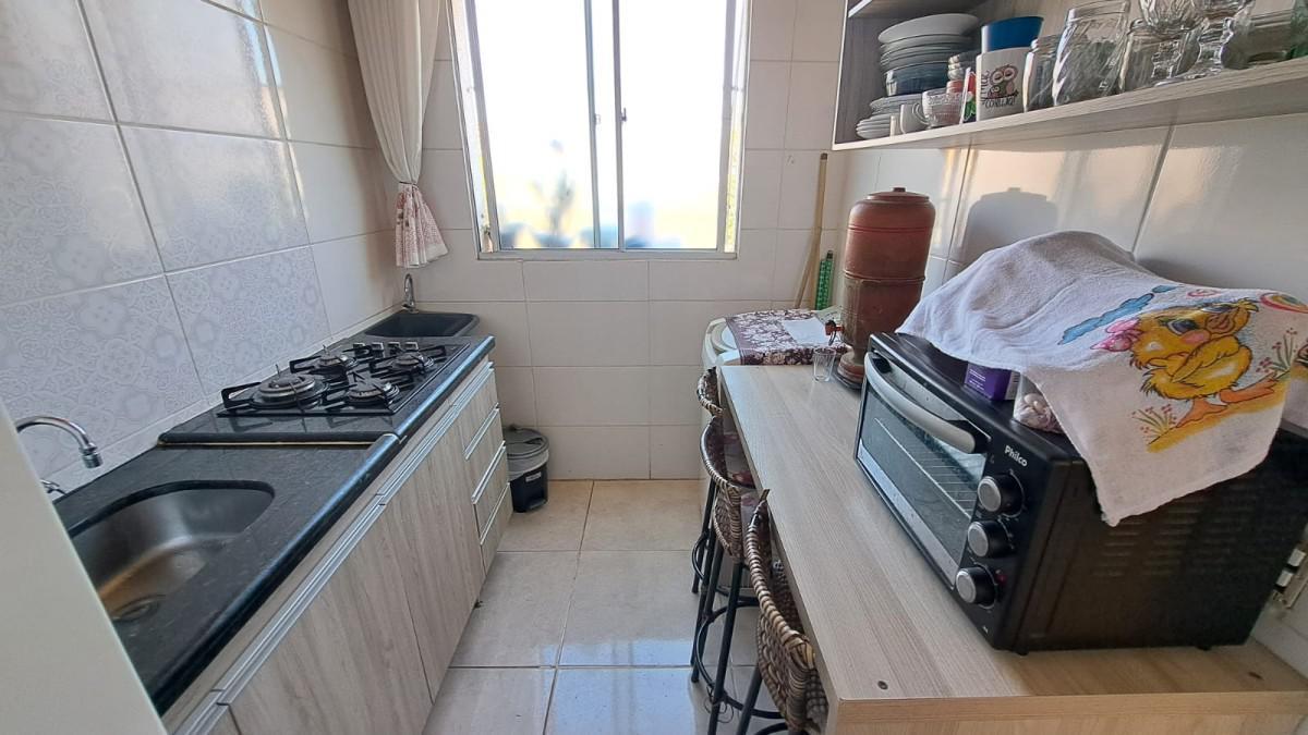 Apartamento, Jardim Vitória, 2 Quartos, 1 Vaga
