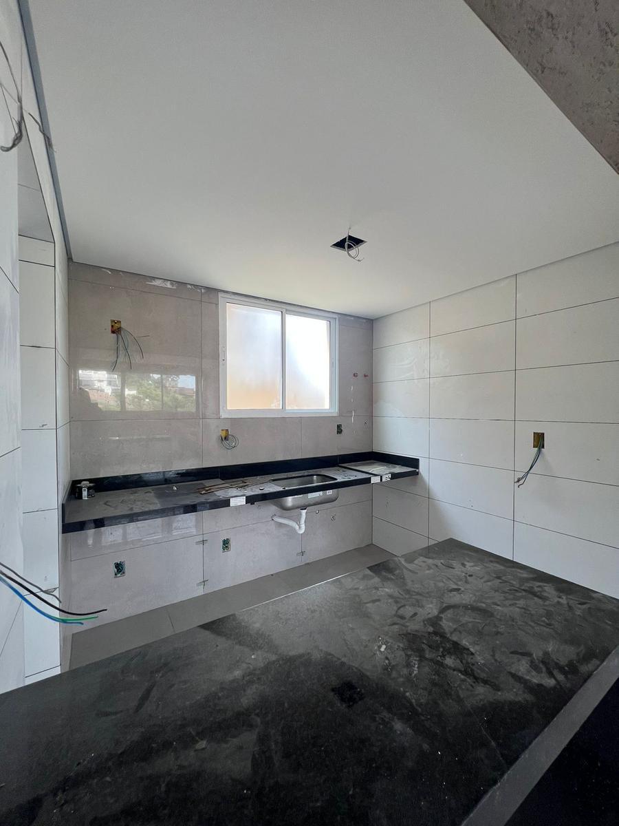 Cobertura, Manacás, 4 Quartos, 2 Vagas, 1 Suíte