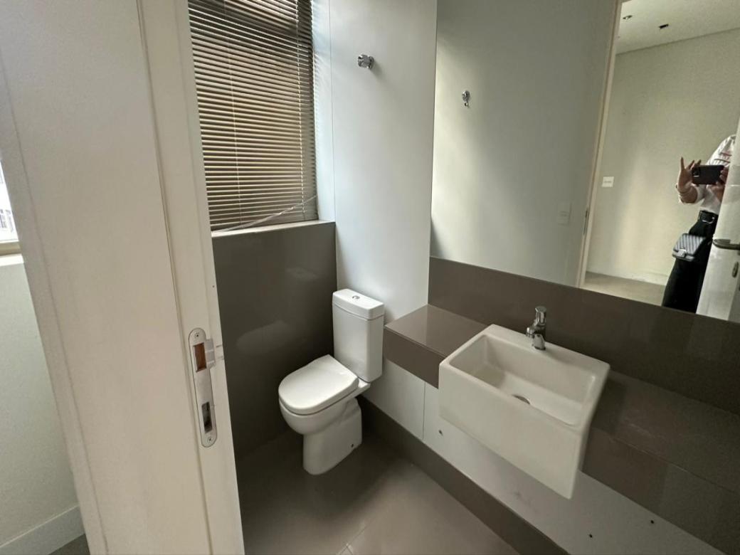 Sala, Savassi, 0 Quarto, 1 Vaga