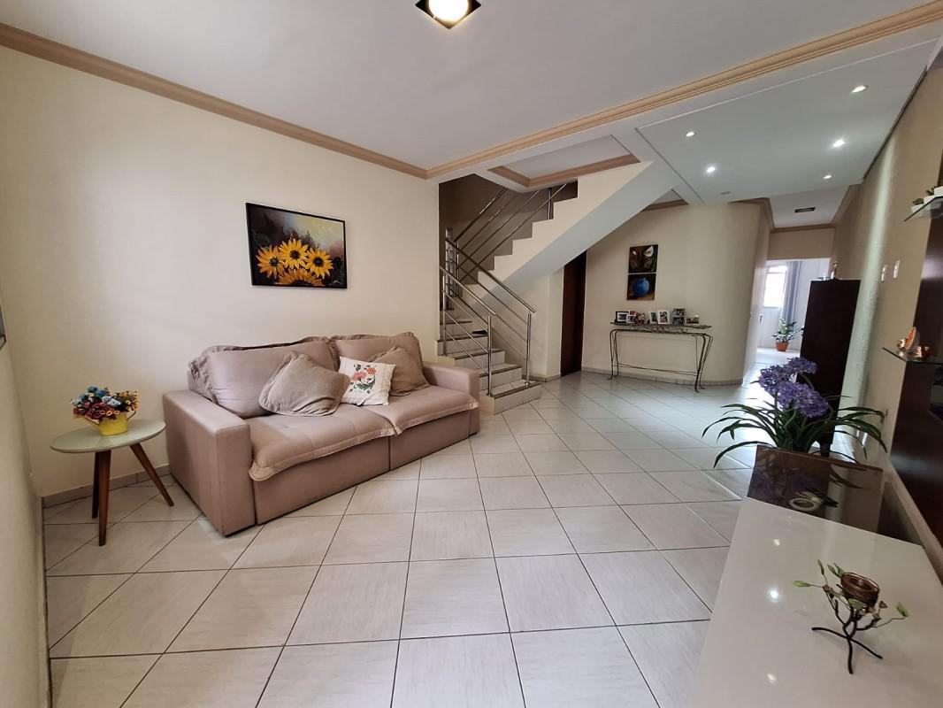 Casa, Jardim Riacho das Pedras, 5 Quartos, 2 Vagas, 1 Suíte