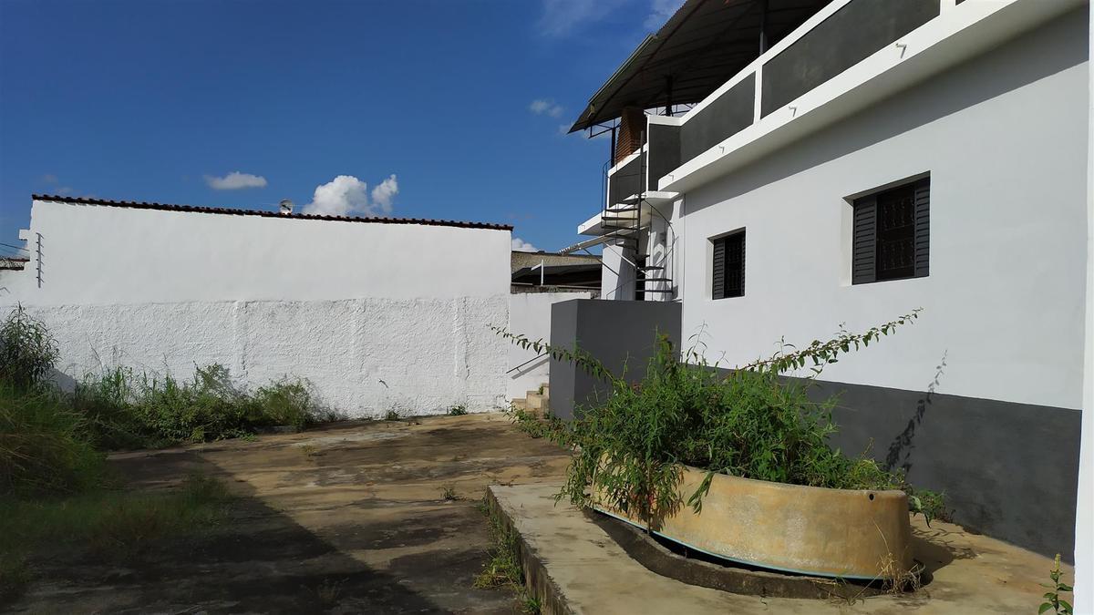 Casa, Jardim Sion, 3 Quartos, 30 Vagas, 1 Suíte