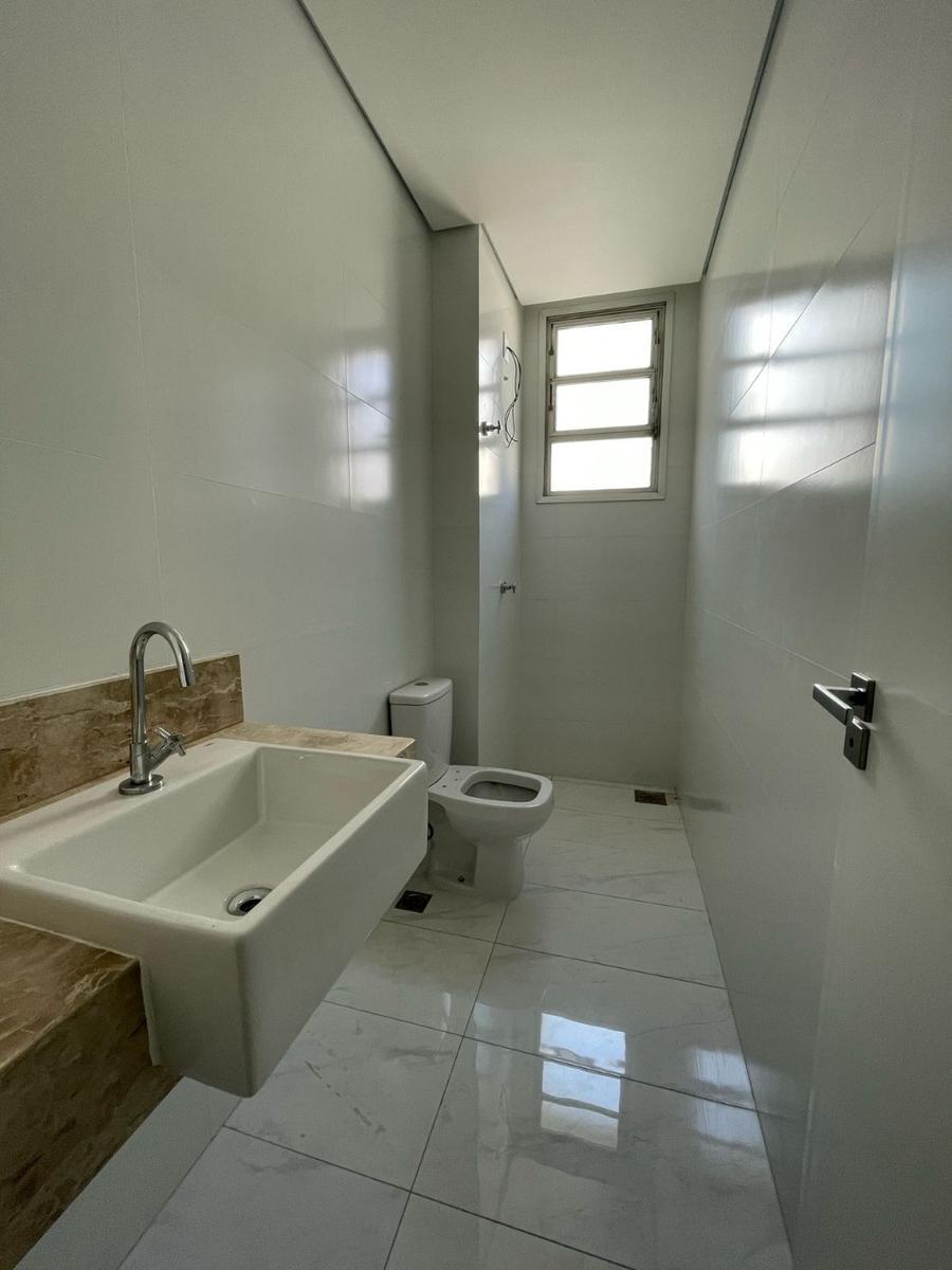 Apartamento, Centro, 2 Quartos, 0 Vaga, 1 Suíte