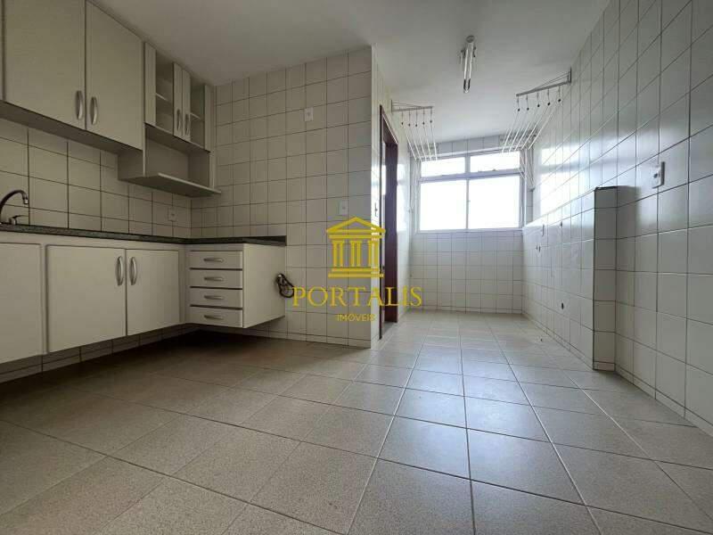 Apartamento, Funcionários, 3 Quartos, 2 Vagas, 1 Suíte