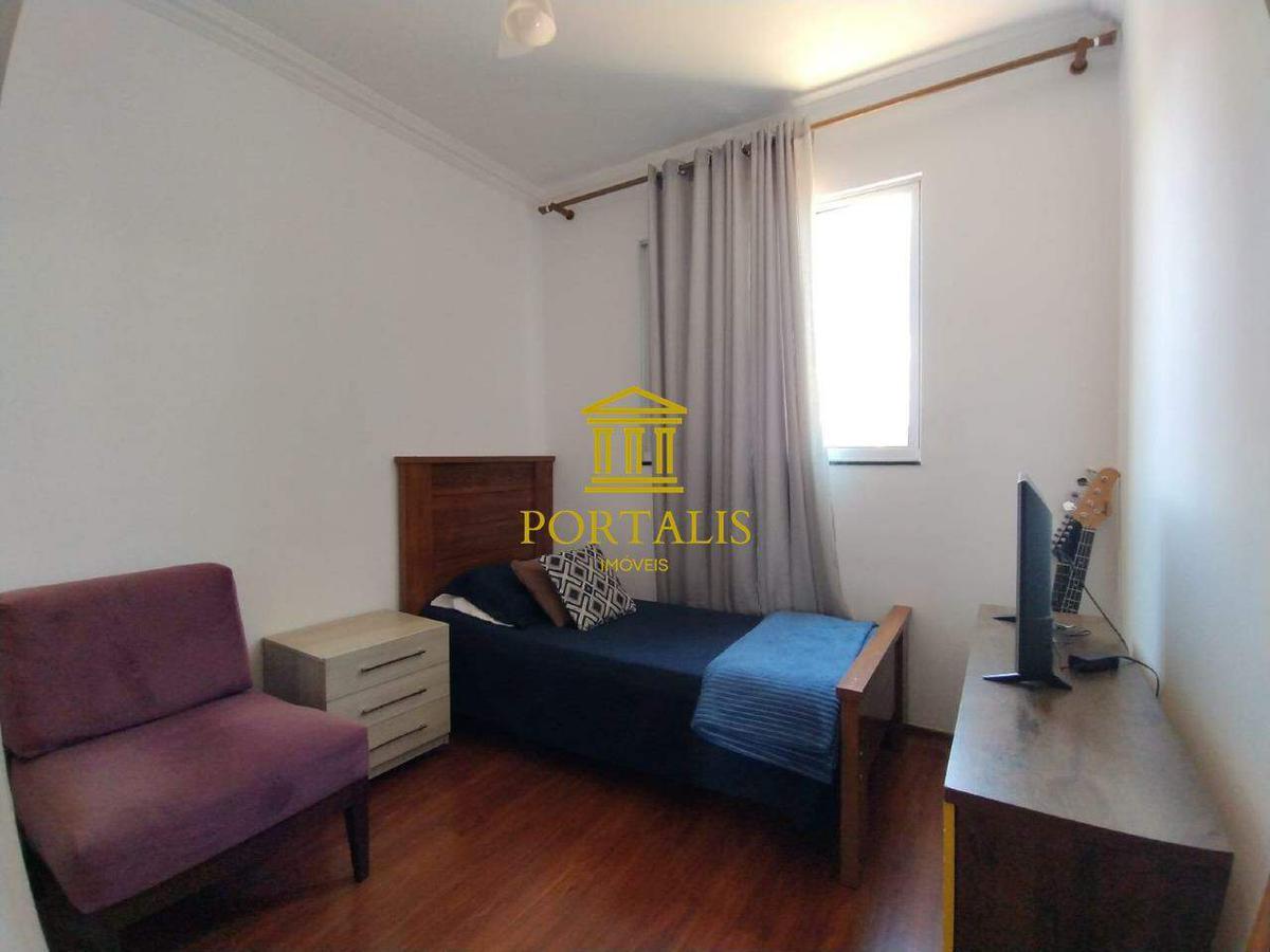 Apartamento, Sagrada Família, 3 Quartos, 2 Vagas, 1 Suíte