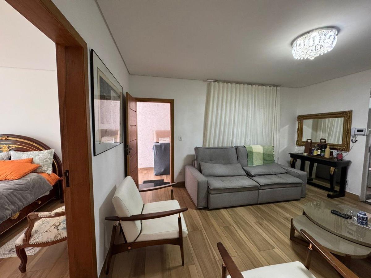 Casa, Floresta, 5 Quartos, 2 Vagas, 2 Suítes