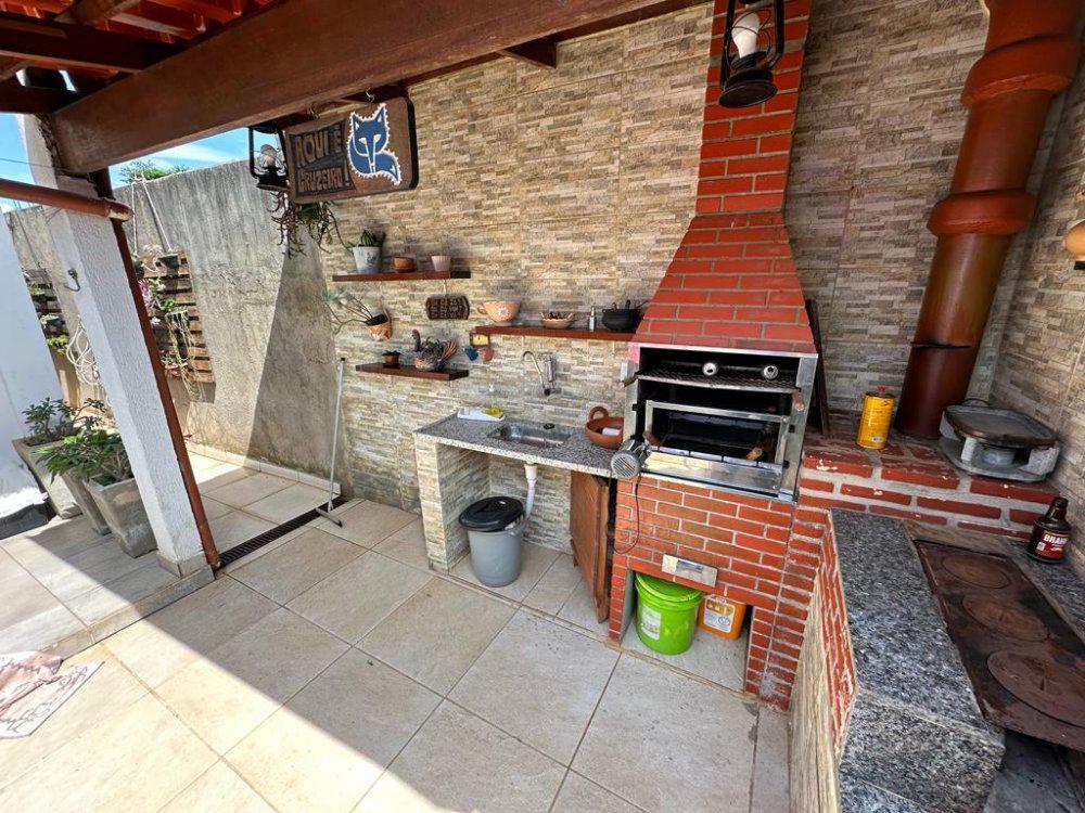 Casa, Centro, 3 Quartos, 4 Vagas, 1 Suíte