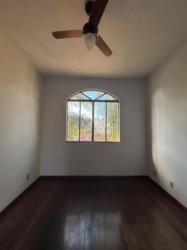 Apartamento, Barreiro, 3 Quartos, 2 Vagas, 1 Suíte