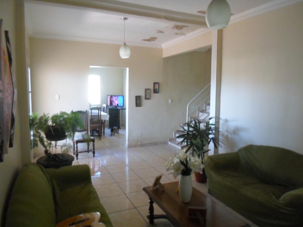 Casa, Coqueiros, 7 Quartos, 3 Vagas, 1 Suíte