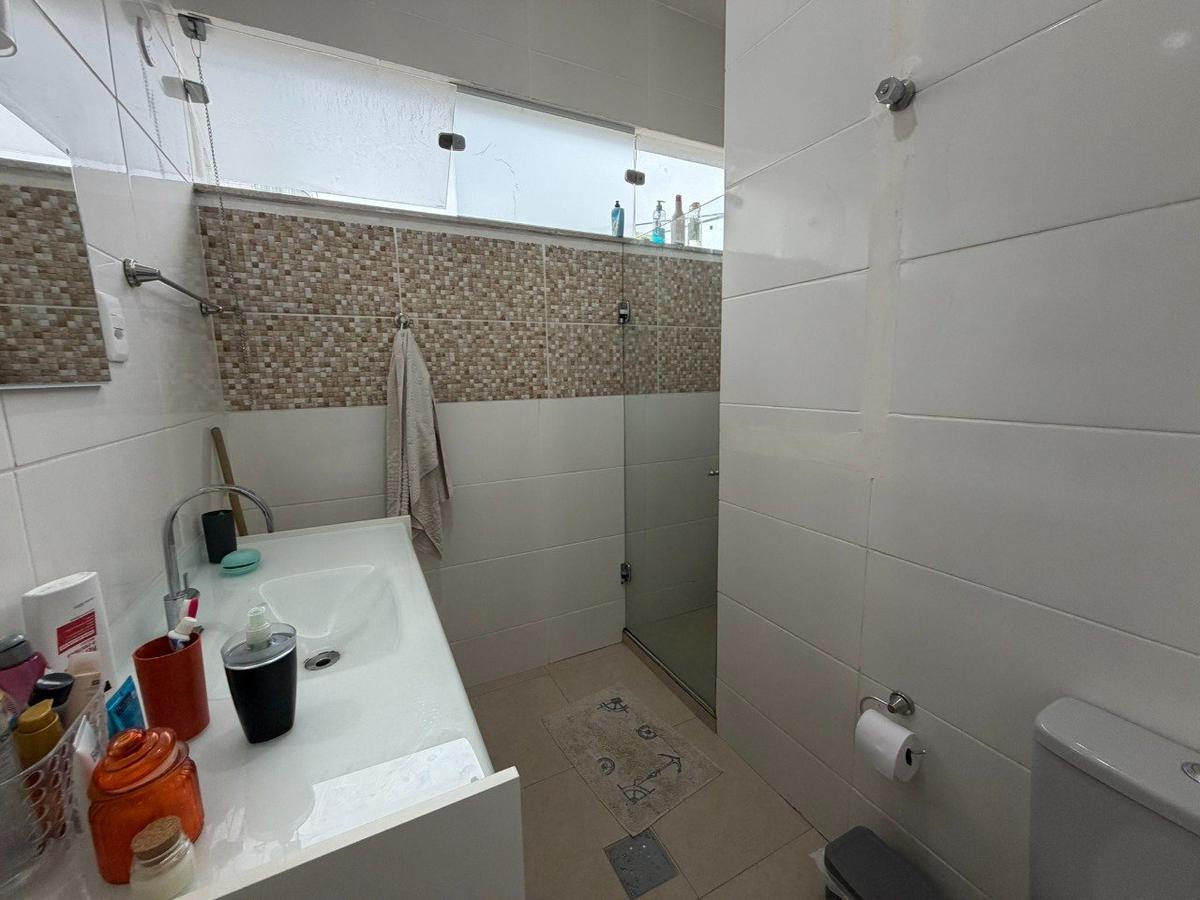 Casa, Horto, 4 Quartos, 2 Vagas, 1 Suíte