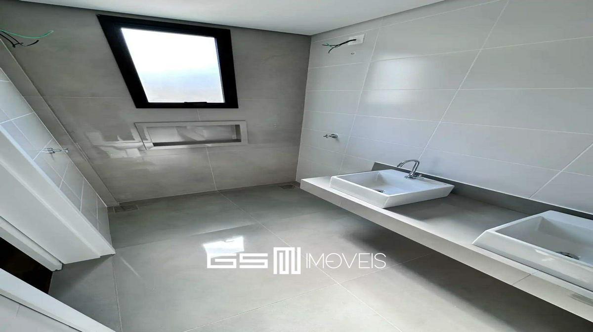 Apartamento, Castelo, 3 Quartos, 4 Vagas, 3 Suítes