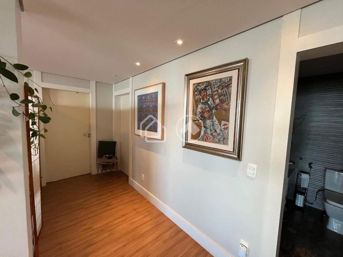 Casa, Buritis, 4 Quartos, 7 Vagas, 3 Suítes