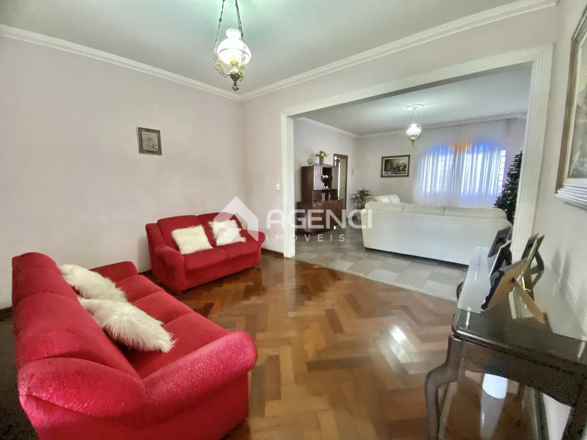 Casa, Camargos, 3 Quartos, 0 Vaga, 1 Suíte