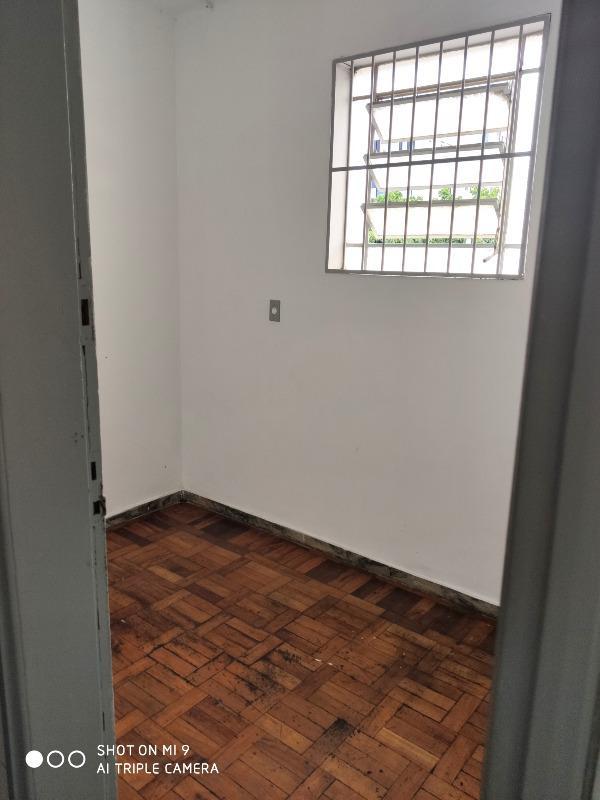 Casa Comercial, Funcionários, 0 Quarto, 0 Vaga