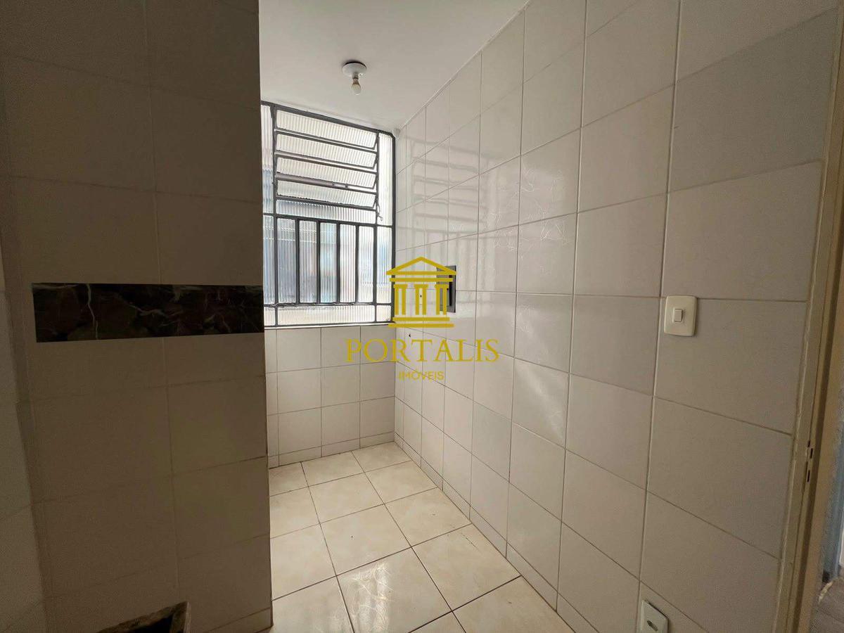 Apartamento, Sagrada Família, 2 Quartos, 1 Vaga
