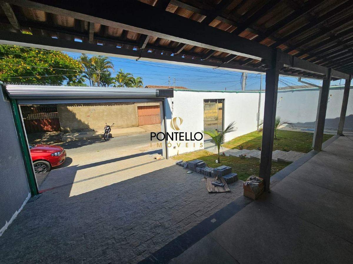 Casa, Jardim Europa, 4 Quartos, 3 Vagas, 1 Suíte