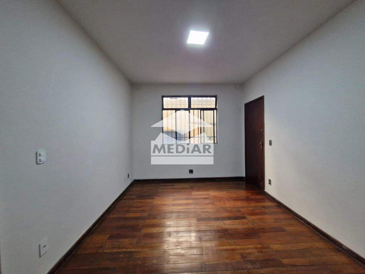 Apartamento, Cachoeirinha, 2 Quartos, 1 Vaga