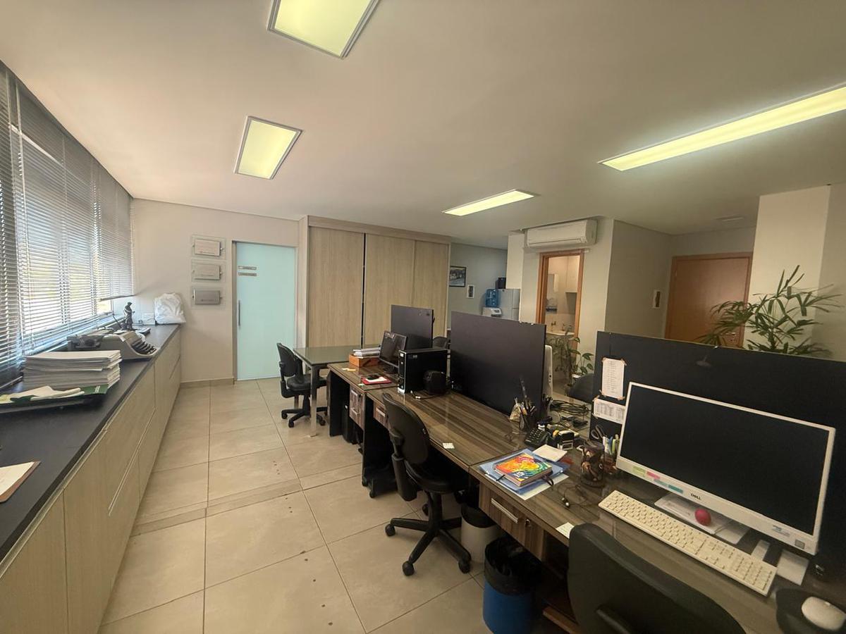 Sala, Cidade Nova, 0 Quarto, 0 Vaga