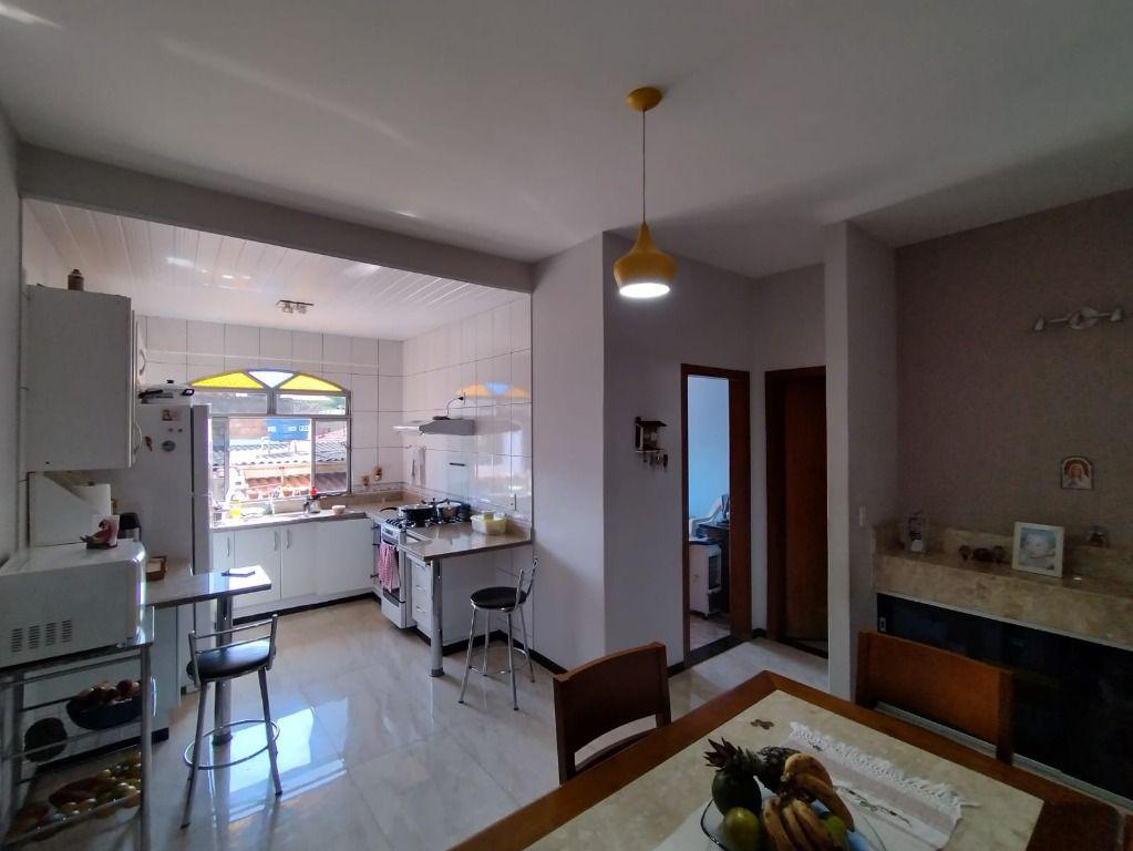 Casa, Alvorada, 5 Quartos, 2 Vagas, 1 Suíte