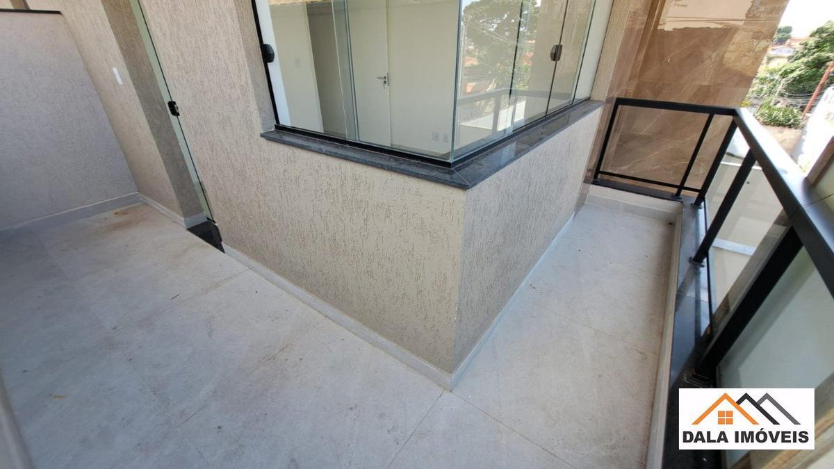 Casa, Santa Branca, 3 Quartos, 2 Vagas, 1 Suíte