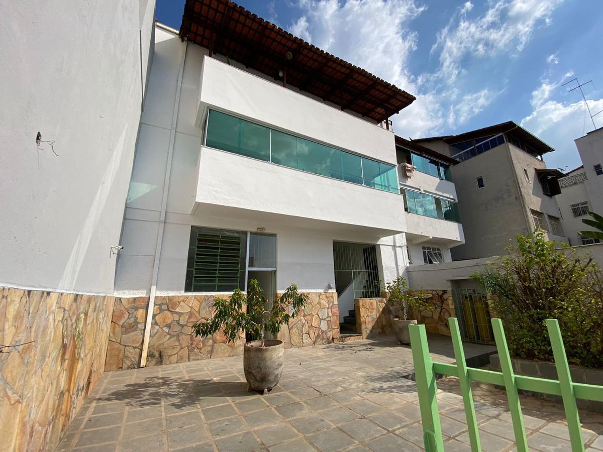 Casa, Colégio Batista, 5 Quartos, 3 Vagas, 1 Suíte