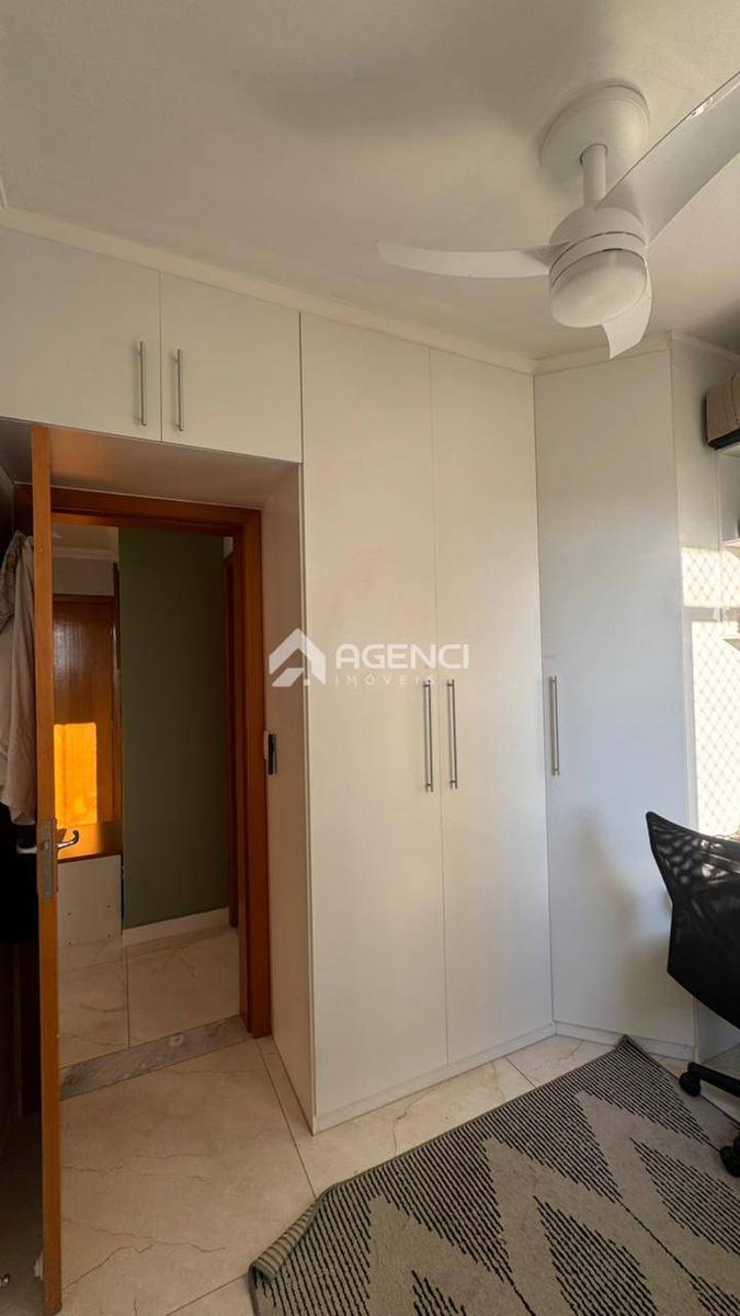 Apartamento, Castelo, 2 Quartos, 0 Vaga, 1 Suíte