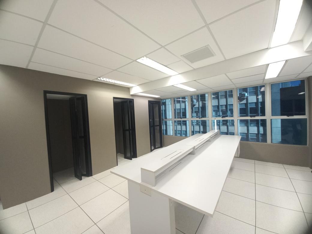Sala, Savassi, 0 Quarto, 2 Vagas