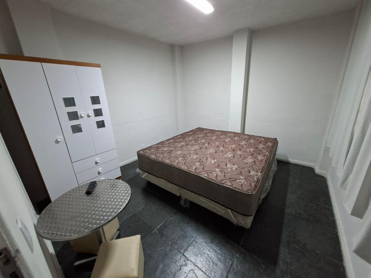 Quitinete, Liberdade, 1 Quarto, 0 Vaga