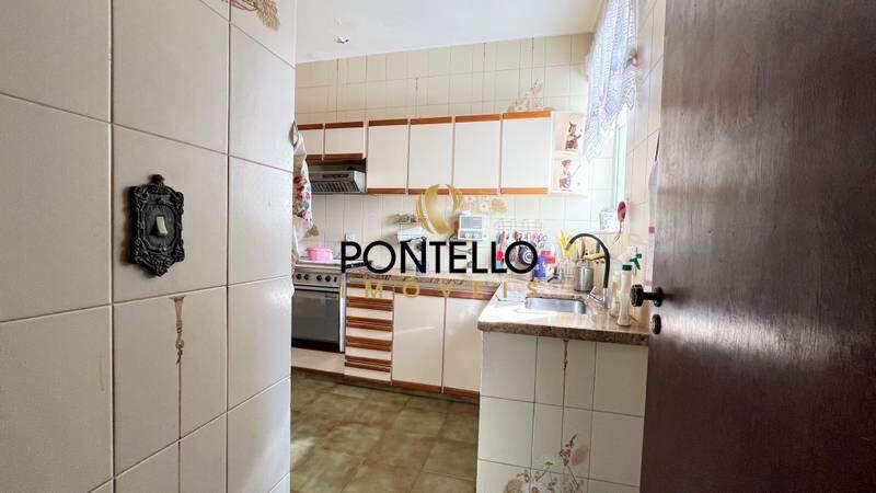 Casa, Luxemburgo, 5 Quartos, 4 Vagas, 2 Suítes