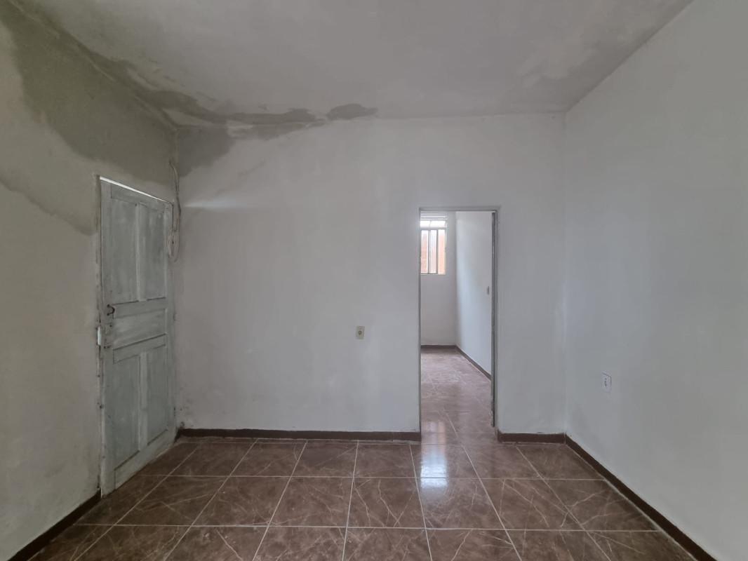 Quitinete, Industrial, 1 Quarto, 0 Vaga