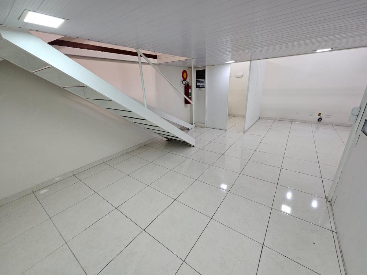Sala, Barro Preto, 0 Quarto, 0 Vaga