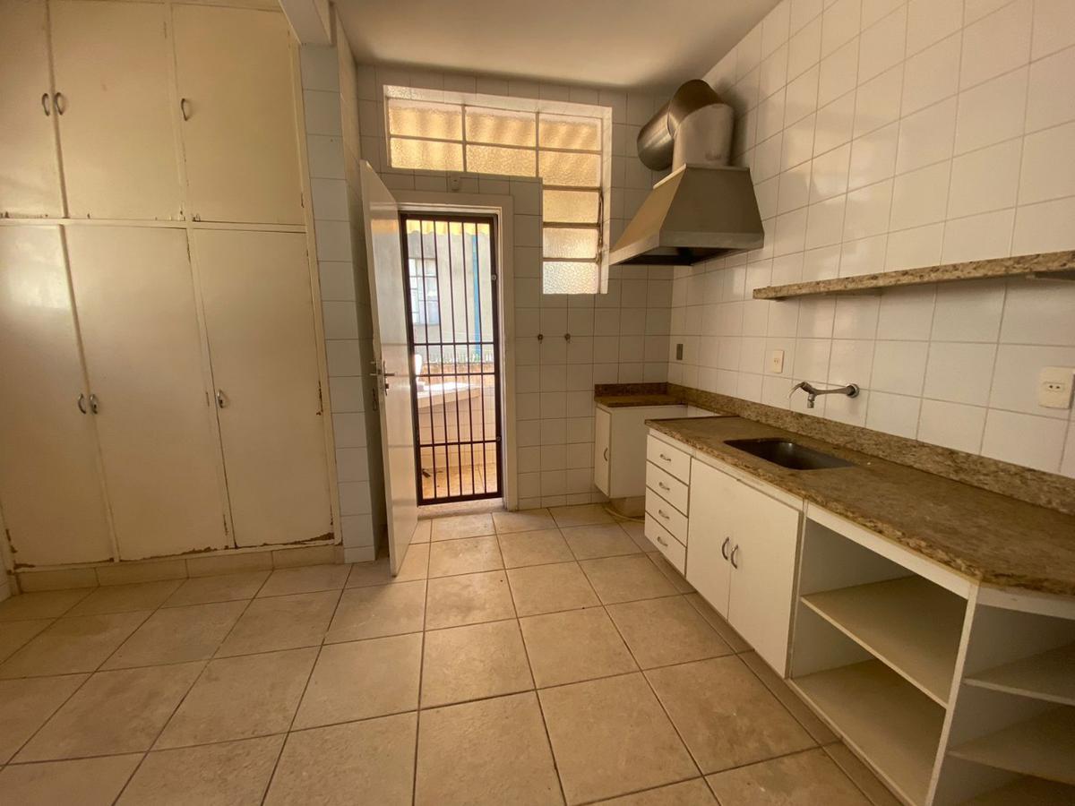 Casa, Funcionários, 3 Quartos, 1 Vaga