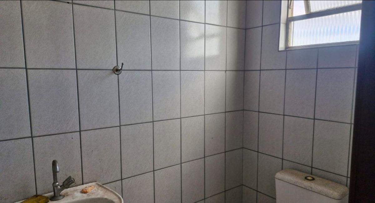 Sala, Industrial, 0 Quarto, 0 Vaga