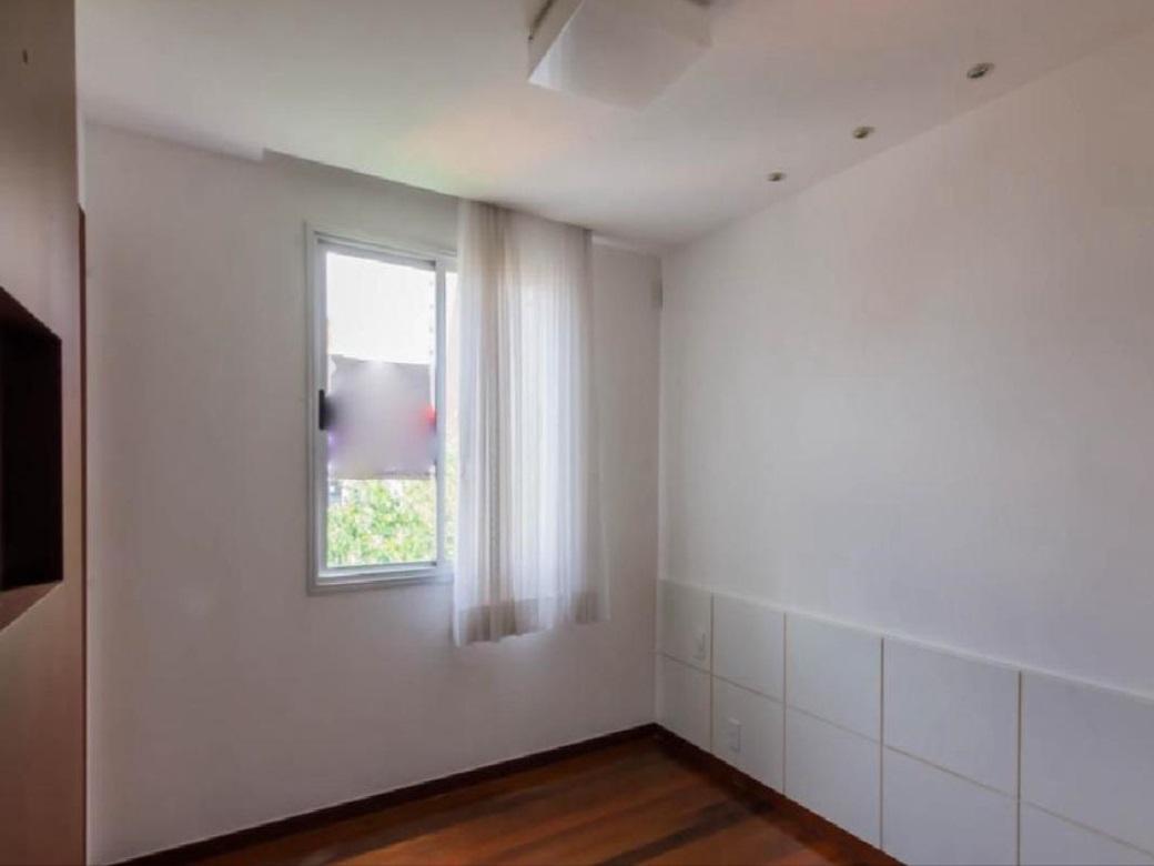 Apartamento, Funcionários, 2 Quartos, 2 Vagas, 1 Suíte