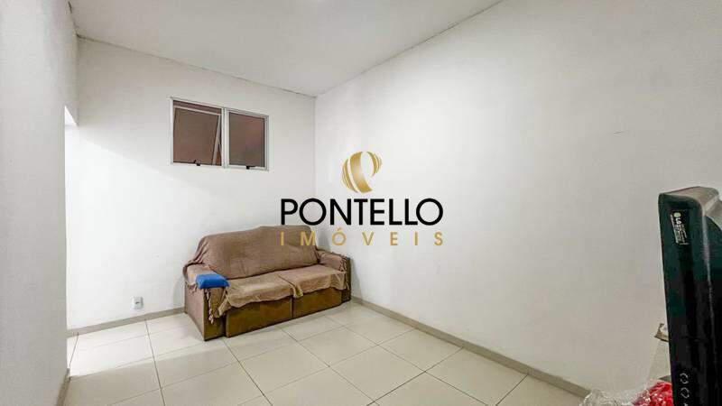 Casa, Santa Terezinha, 4 Quartos, 5 Vagas, 1 Suíte