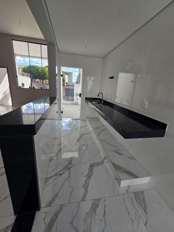 Casa, Santa Helena, 3 Quartos, 2 Vagas, 1 Suíte