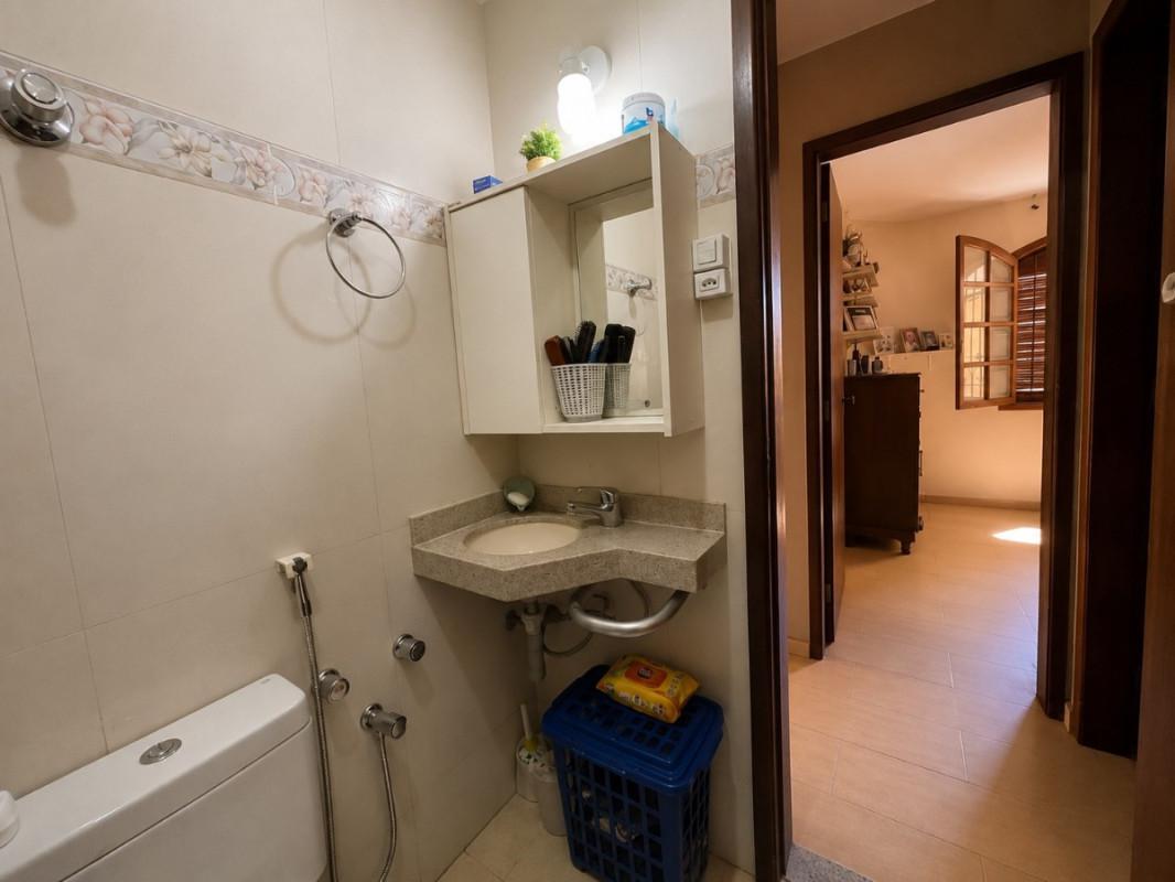 Casa, Alípio de Melo, 6 Quartos, 4 Vagas, 2 Suítes