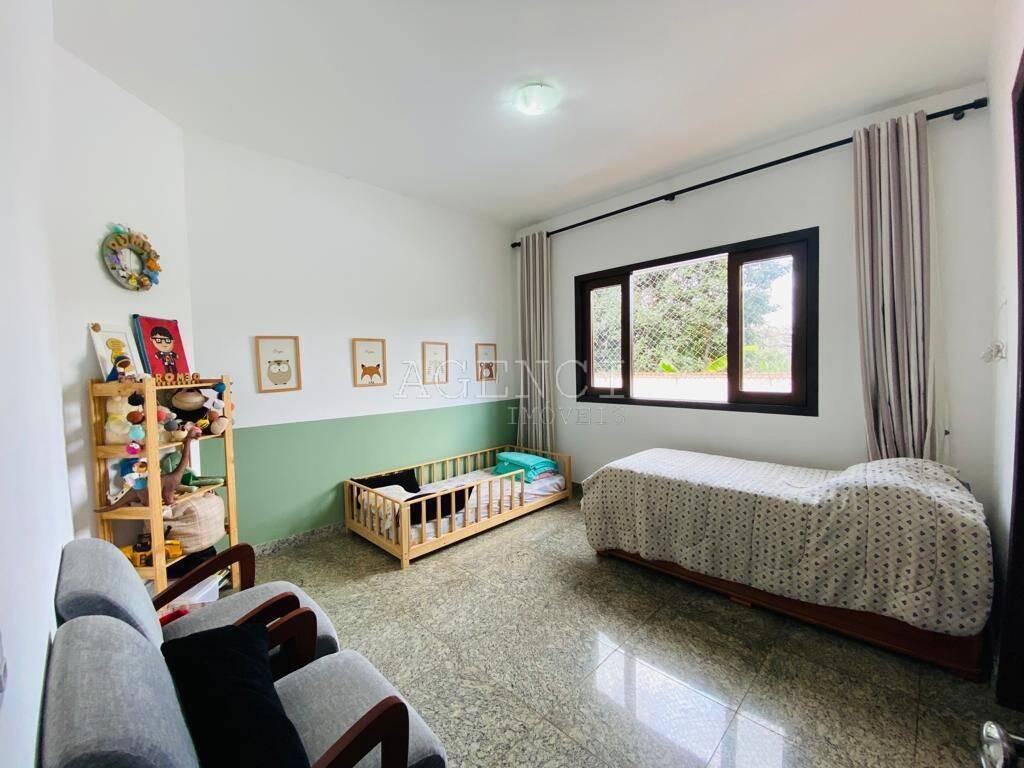 Casa, Bandeirantes (pampulha), 5 Quartos, 0 Vaga, 4 Suítes