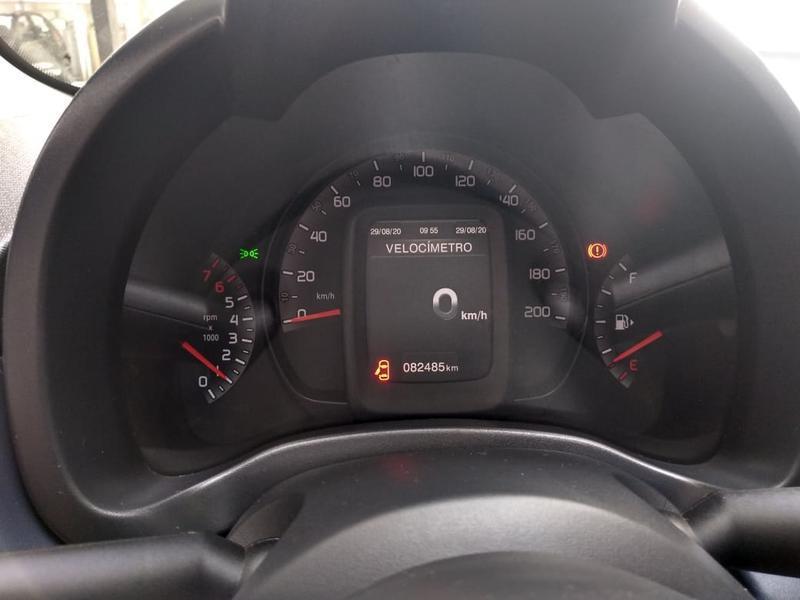 Fiat Uno Attractive 1.0 Flex 6v 5p