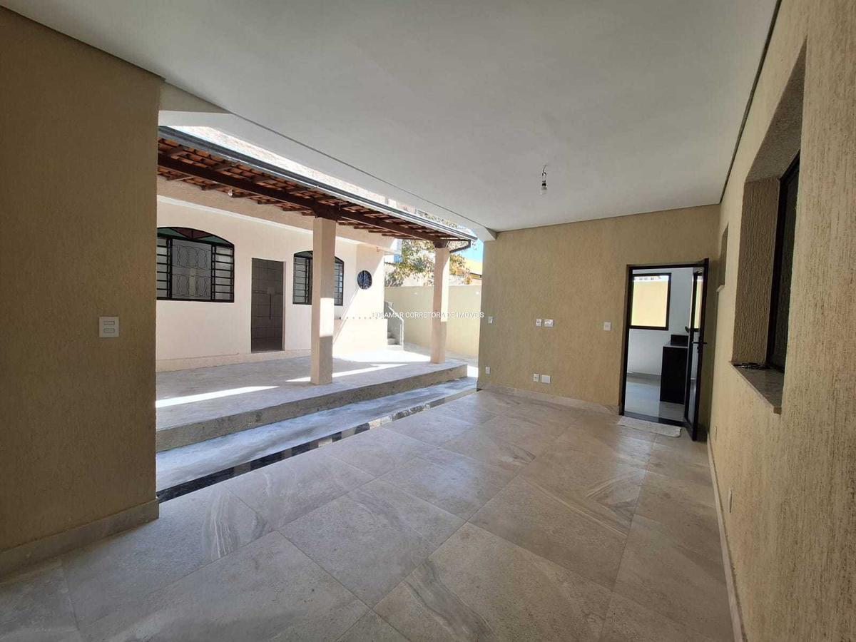 Casa, Flamengo, 3 Quartos, 3 Vagas, 2 Suítes