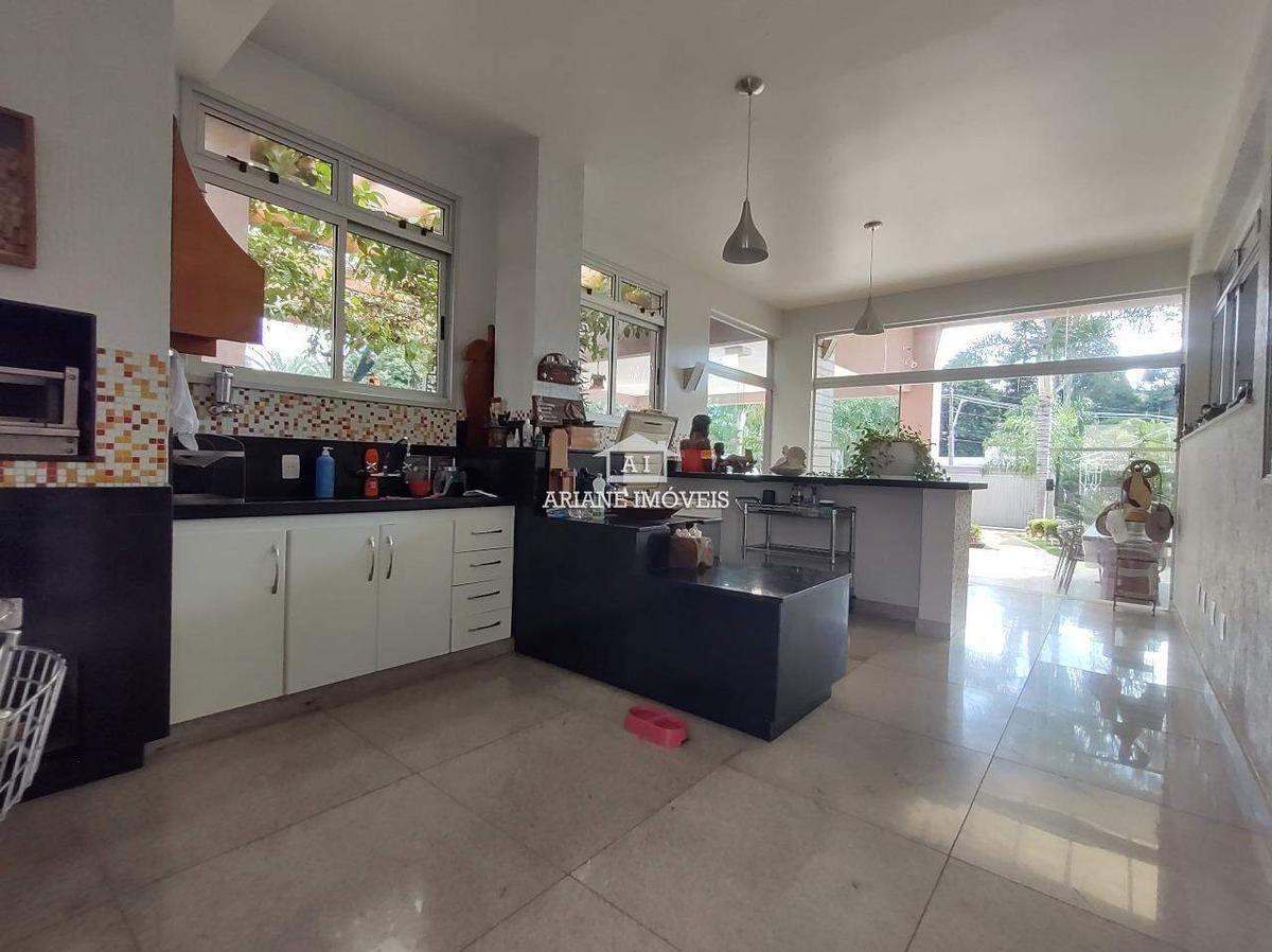Casa, Braúnas, 4 Quartos, 5 Vagas, 2 Suítes