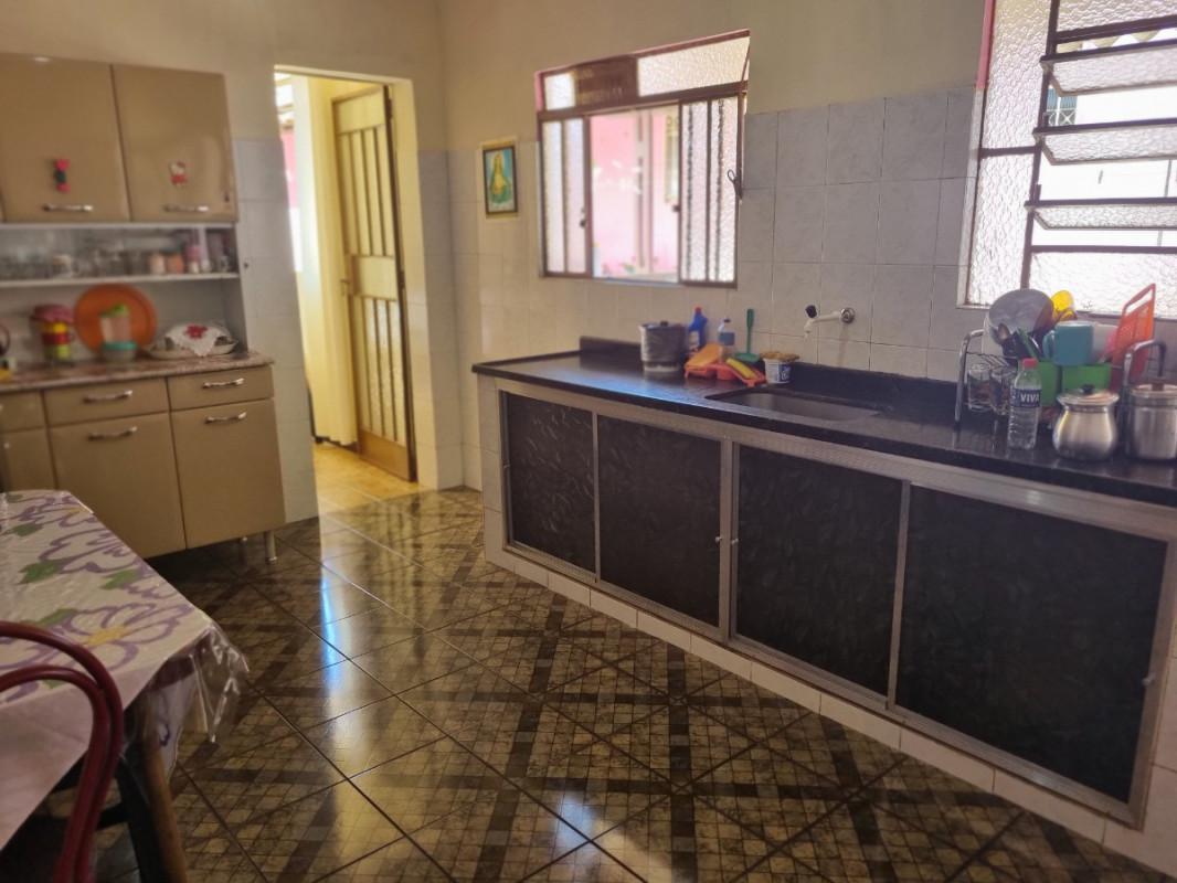 Casa, Jardim Bandeirantes, 4 Quartos, 2 Vagas